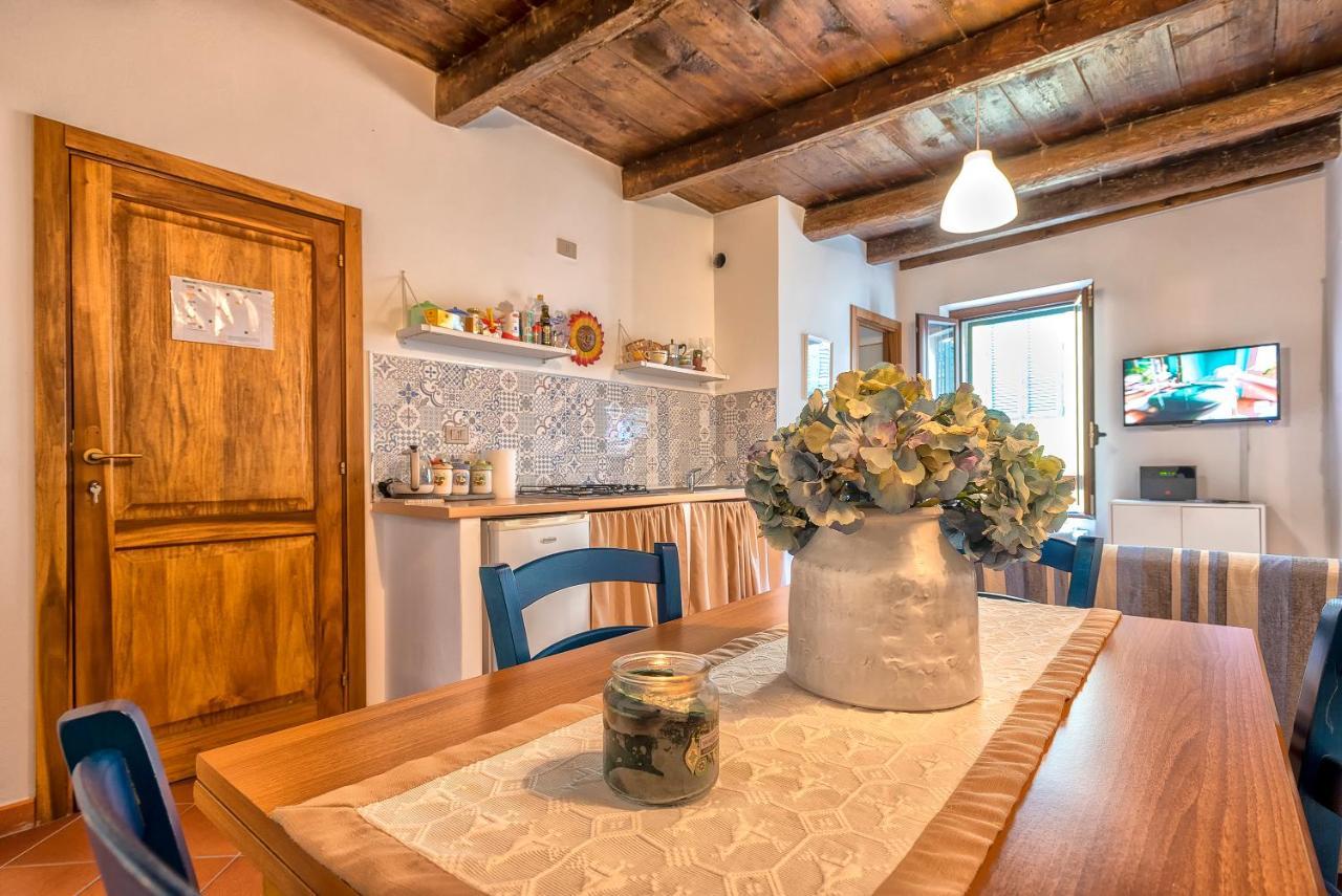 Chantal Apartment Альгеро Екстер'єр фото