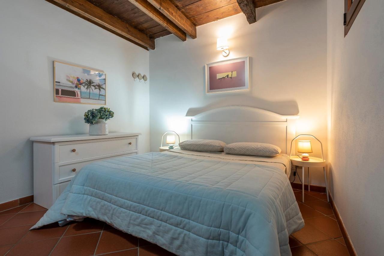 Chantal Apartment Альгеро Екстер'єр фото